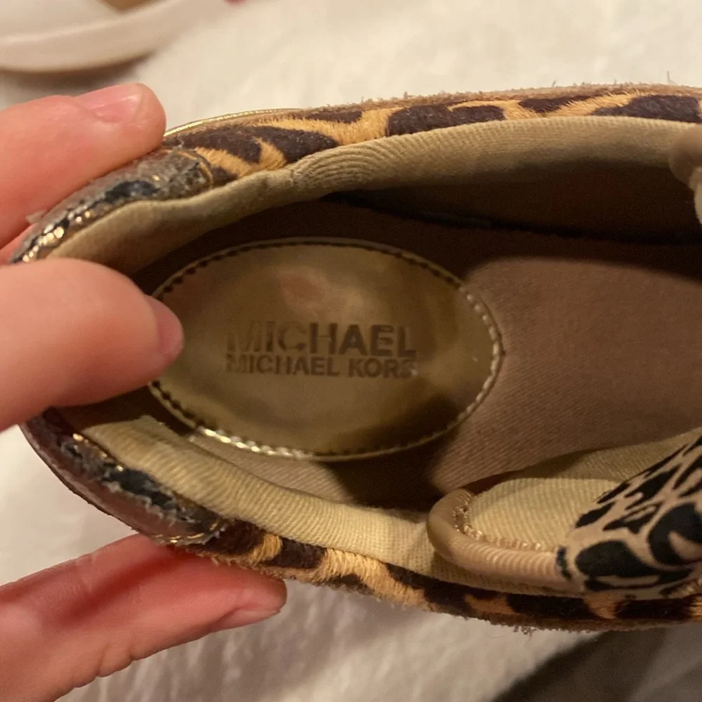 Michael kors wedge Georgie sneakers leopard and white with gold and red accents - Picture 13 of 17
